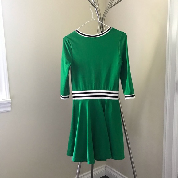 Green dress - Picture 2 of 2